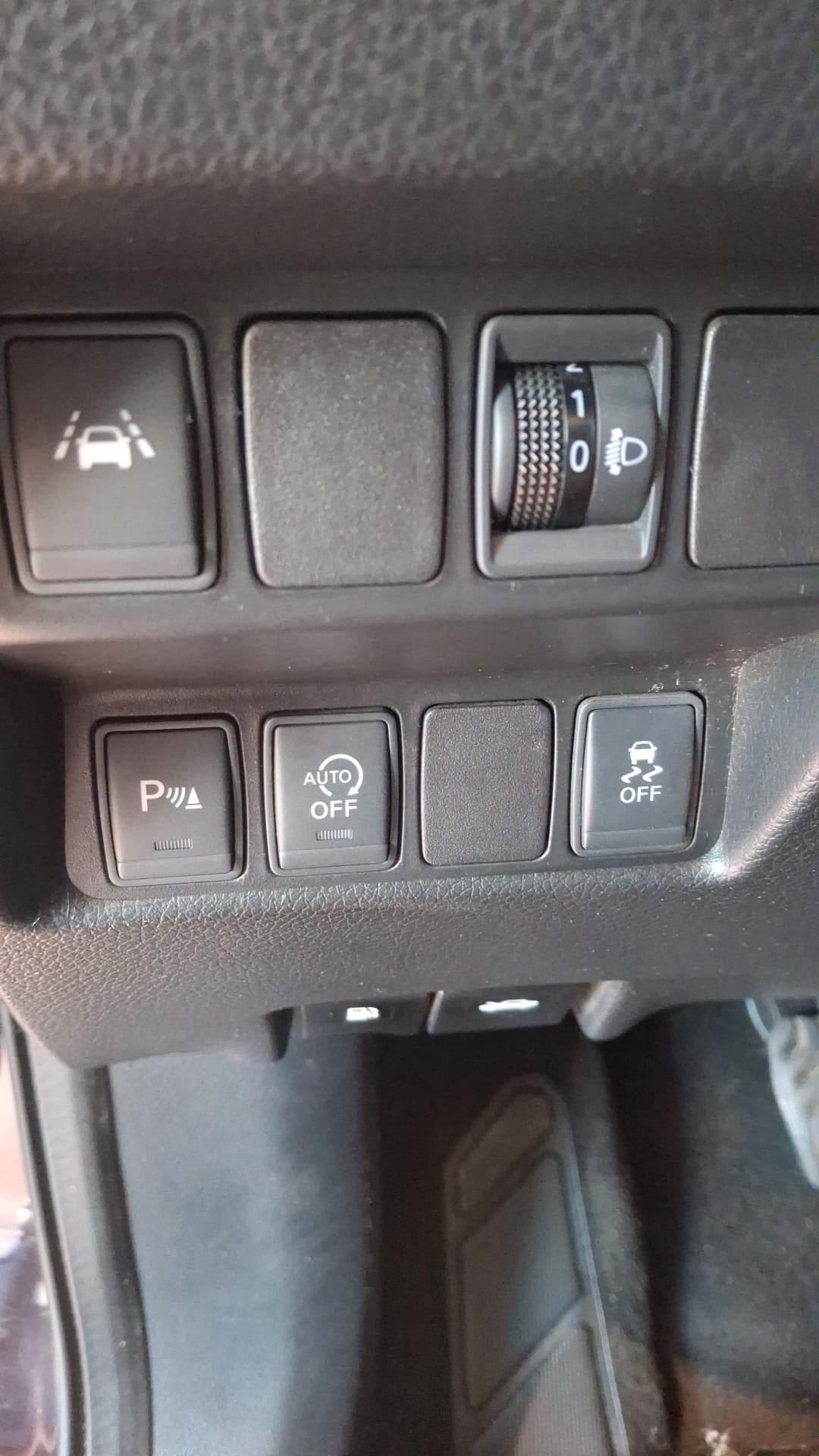 Nissan Qashqai 1.5 dci Tekna 110cv E6