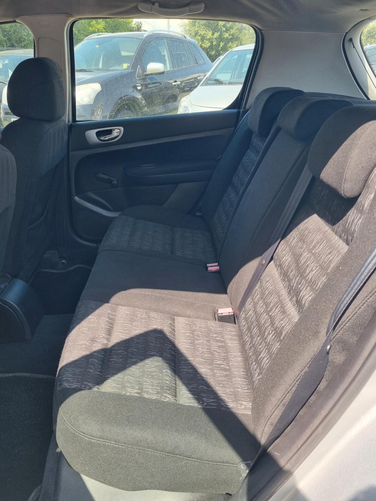 Peugeot 307 1.4 16V 5p. Open