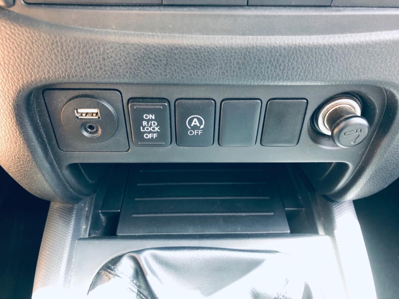 Mitsubishi L200 2.3 PICKUP CABINA ESTESA 4X4