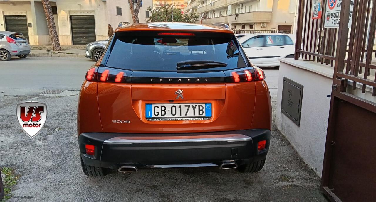 PEUGEOT 2008 1.2 BENZ-RETROC-NAVI