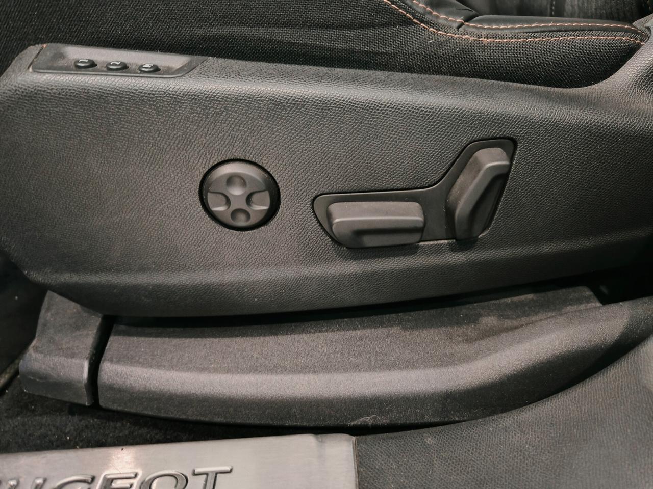 Peugeot 3008 BlueHDi 130 S&S EAT8 GT Line