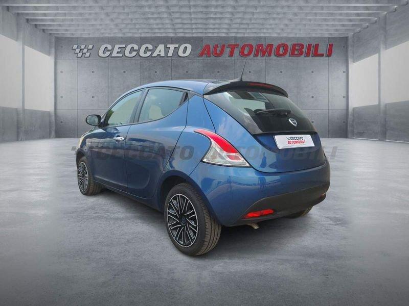 Lancia Ypsilon Ypsilon 1.0 firefly hybrid Oro s&s 70cv