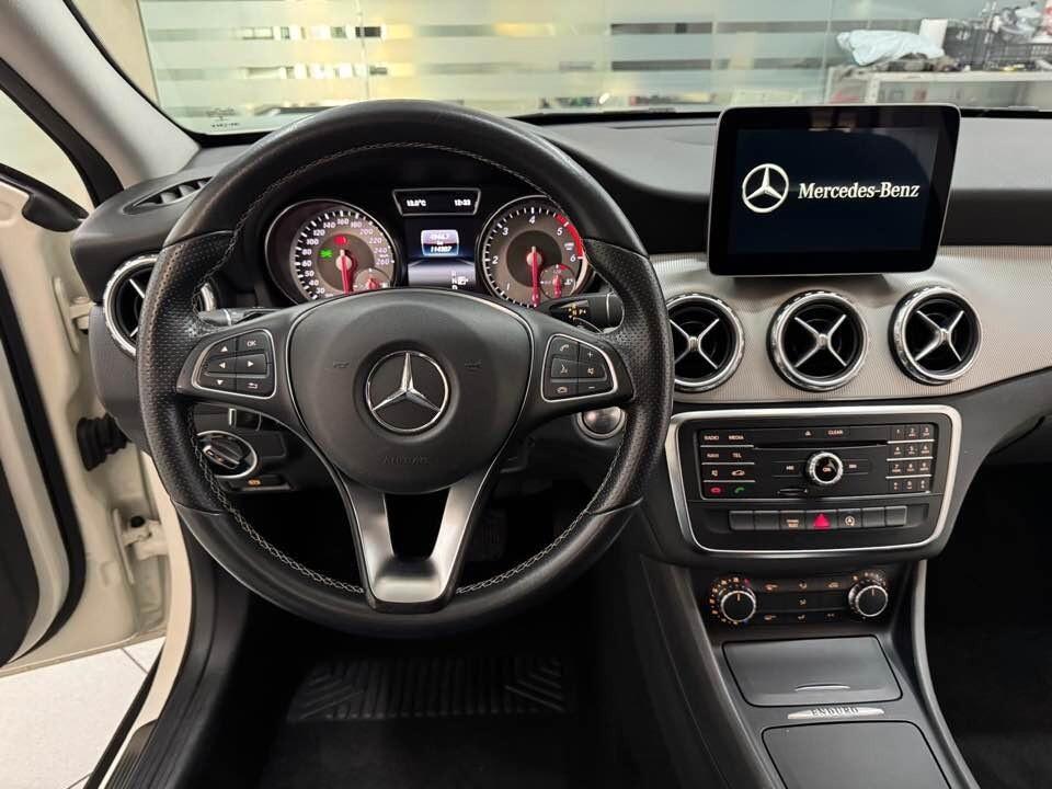 Mercedes-benz GLA 180 d Automatic Enduro 110/CV con TETTO