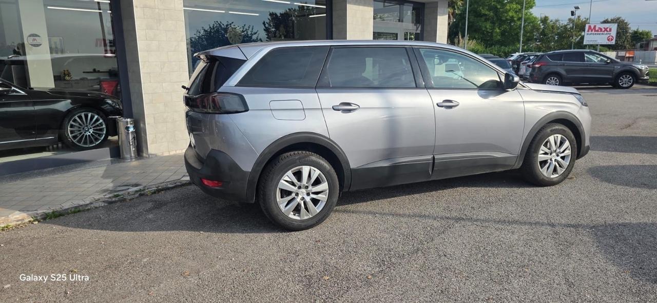 Peugeot 5008 1.5 Diesel 7 posti Automatica