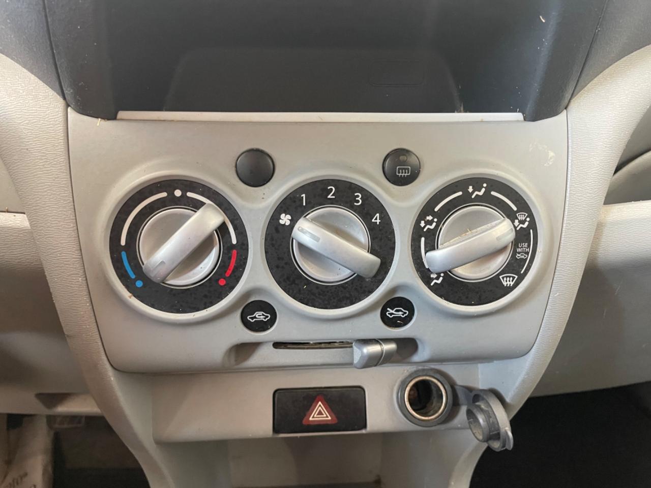 Nissan Pixo 1.0 5 porte GPL Eco Active