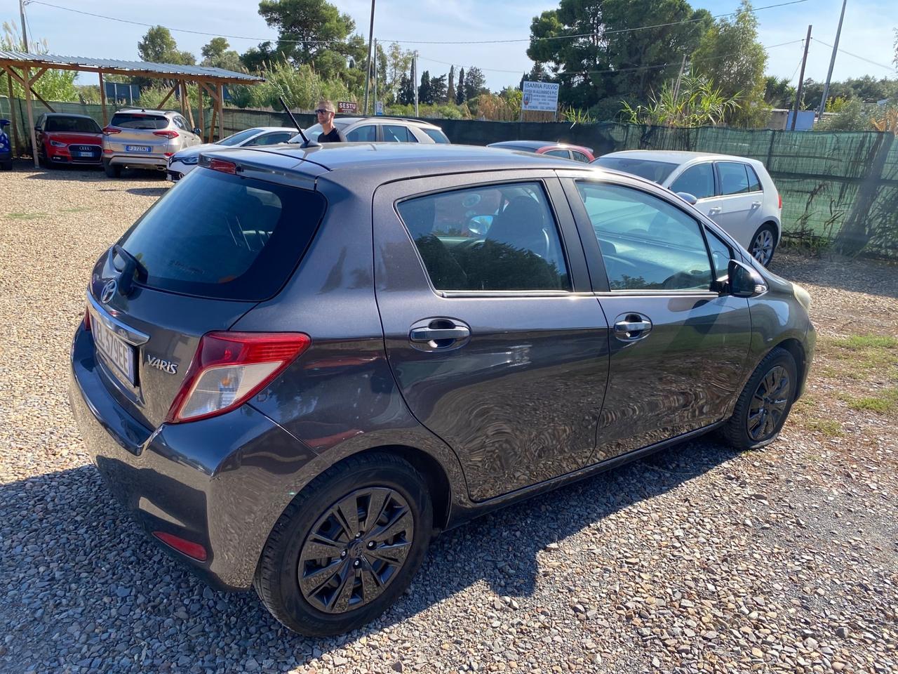 Toyota Yaris 1.0 5 porte Lounge