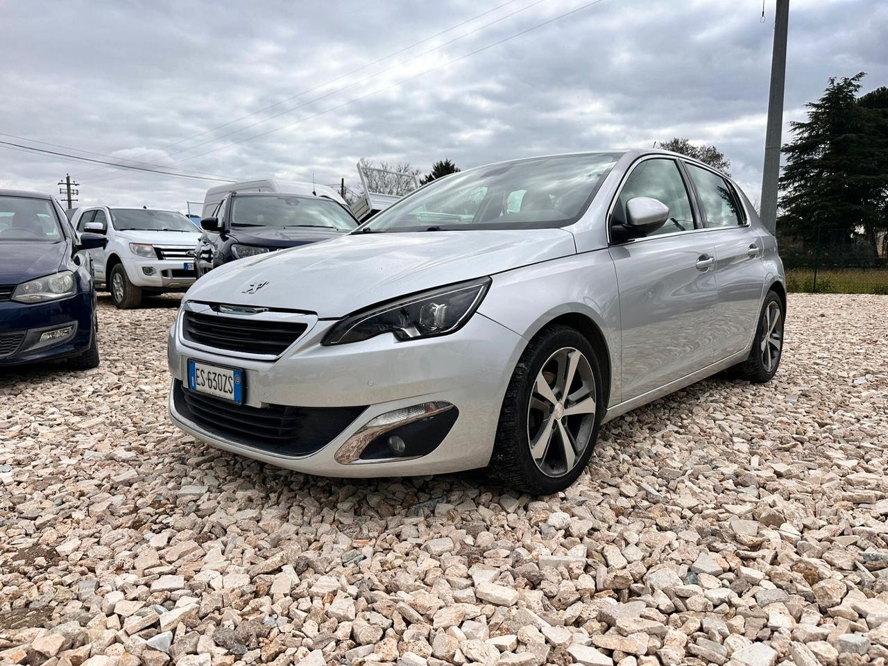 Peugeot 308 1.6 e-HDi 115 CV Stop&Start Active