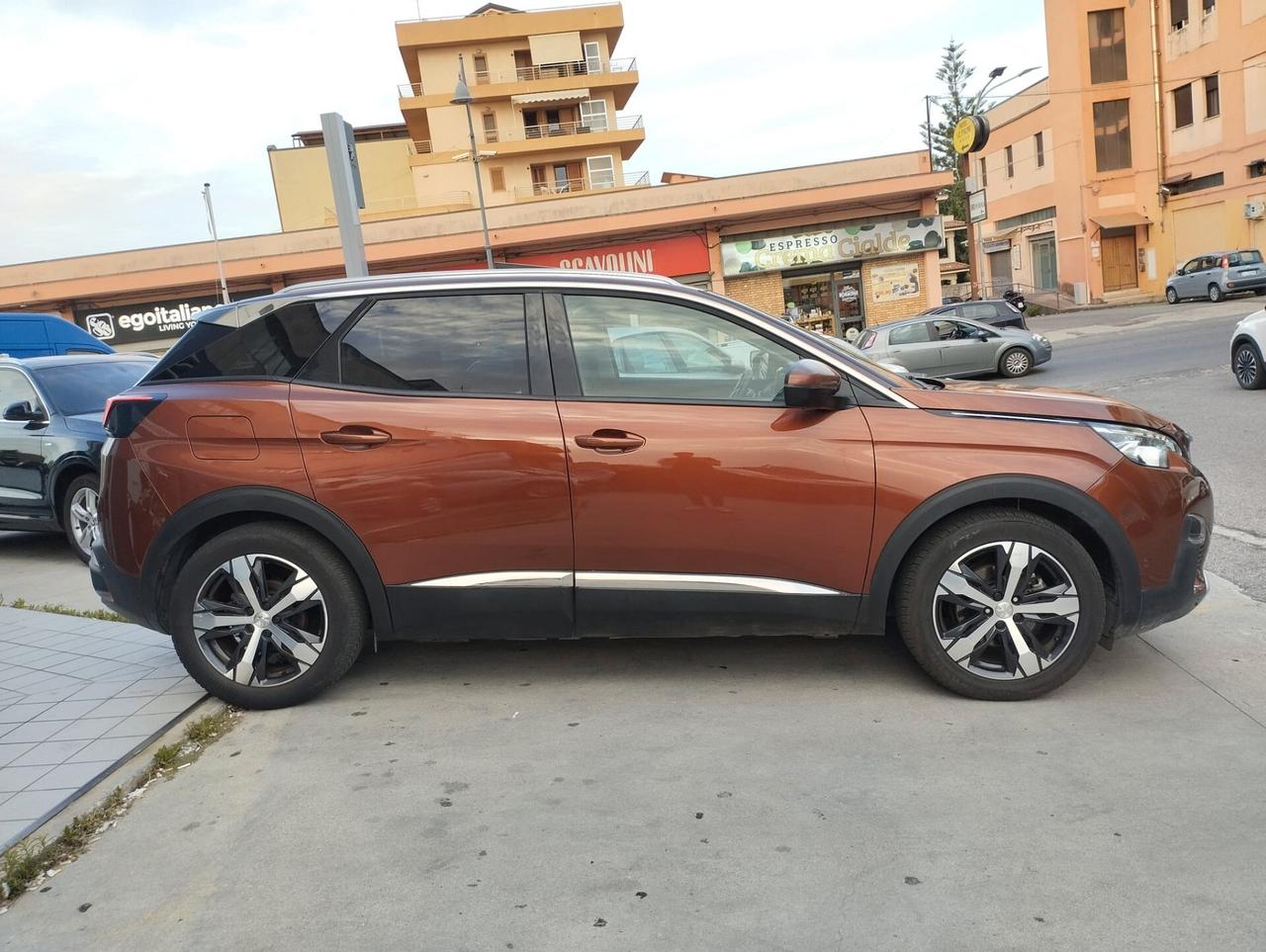 Peugeot 3008 BlueHDi 120 S&S EAT6 Allure