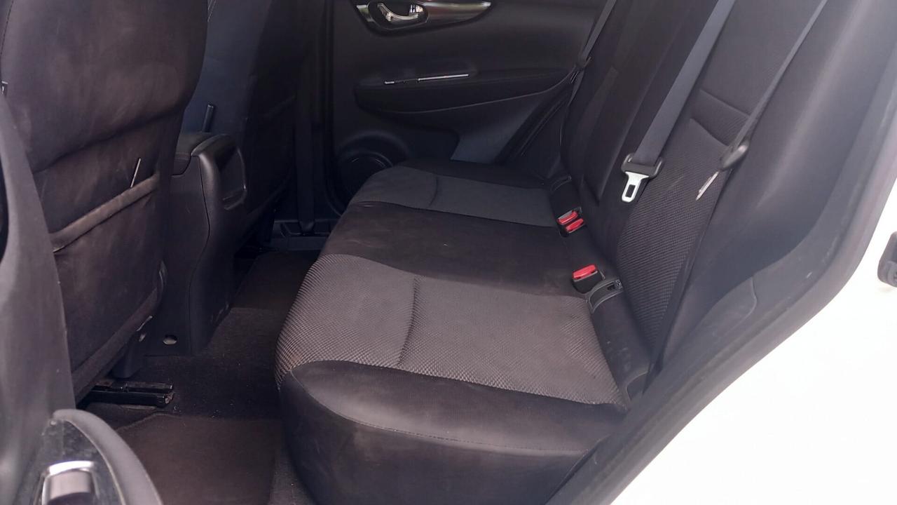 Nissan Qashqai 1.5 dCi 360