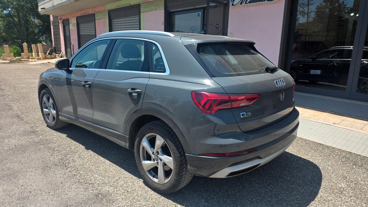 Audi Q3 35 TDI S tronic Business Advanced