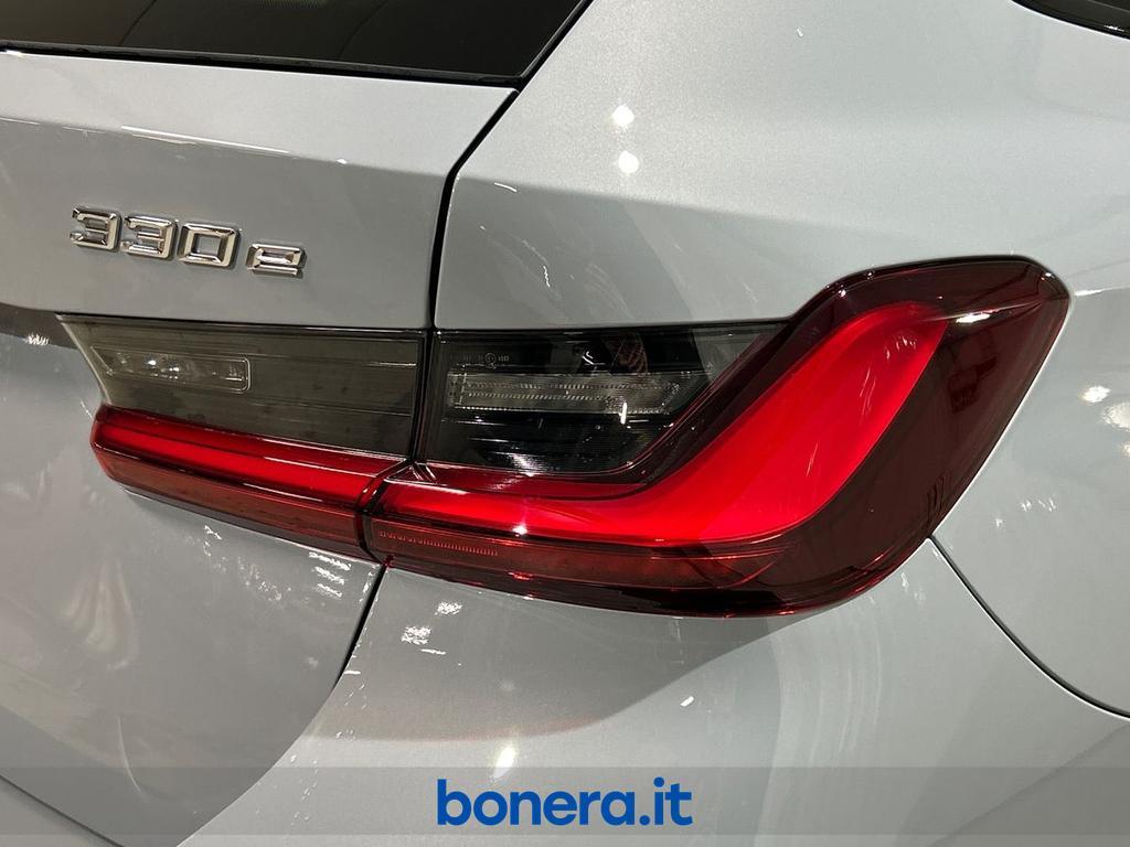 BMW Serie 3 Touring 330 e Hybrid Edition Steptronic