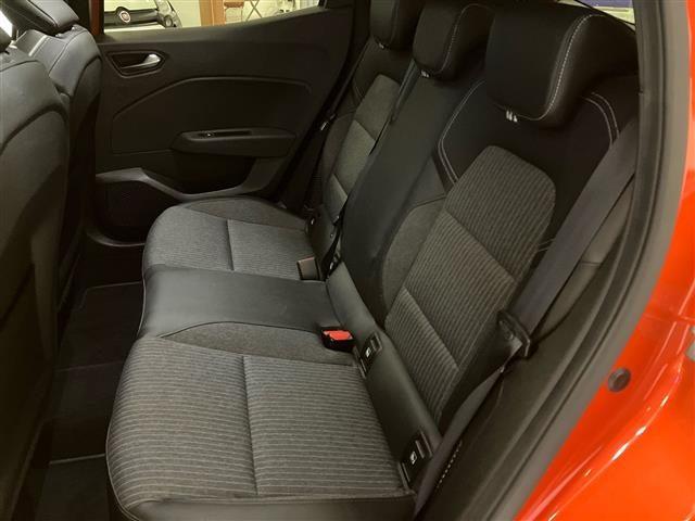 RENAULT Clio 1.6 E-Tech full hybrid Techno 145cv auto