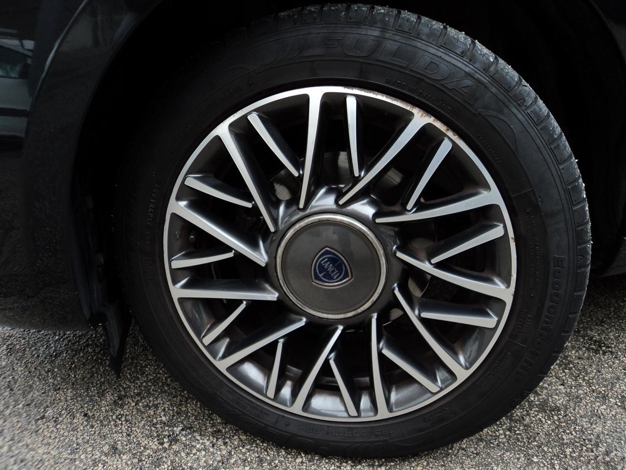 Lancia Ypsilon 1.2 69 CV 5 porte Elle