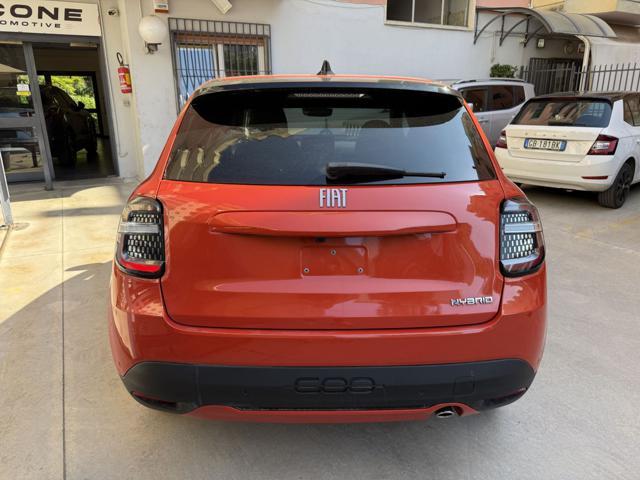 FIAT 600 Hybrid DCT MHEV La Prima