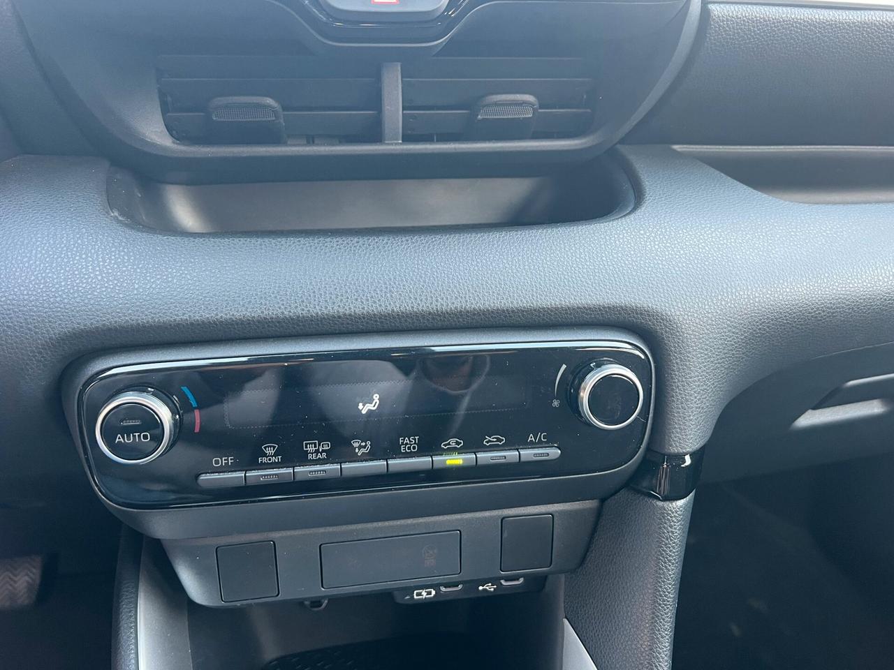 Toyota Yaris 1.5 130 Hybrid 5 porte Lounge