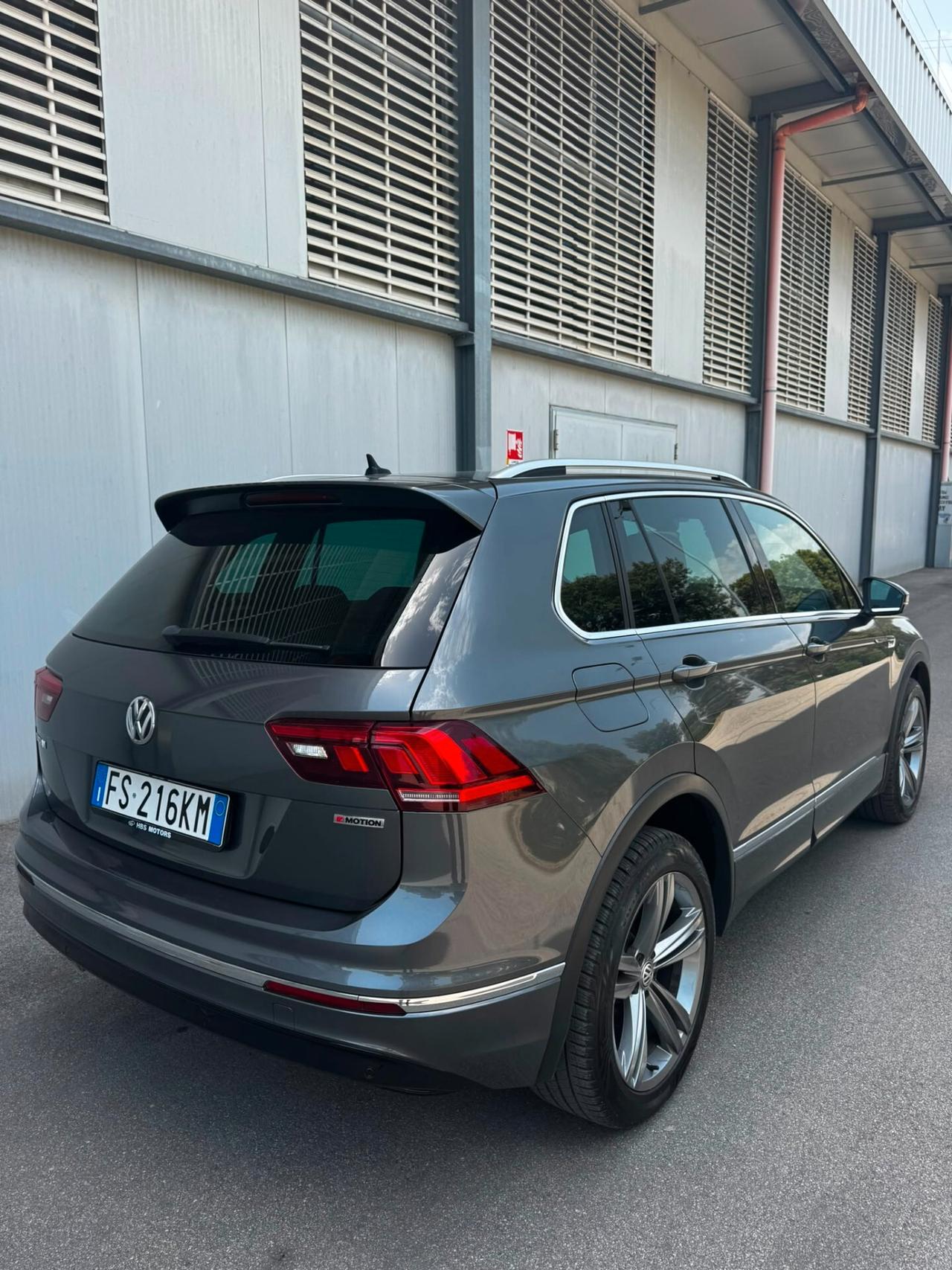 Volkswagen Tiguan 2.0 TDI SCR DSG 4MOTION Rline