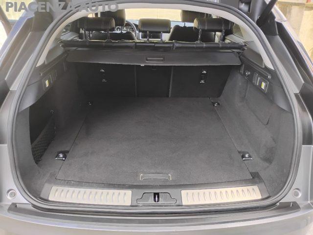 LAND ROVER Range Rover Velar 2.0D I4 204 CV R-Dynamic SE