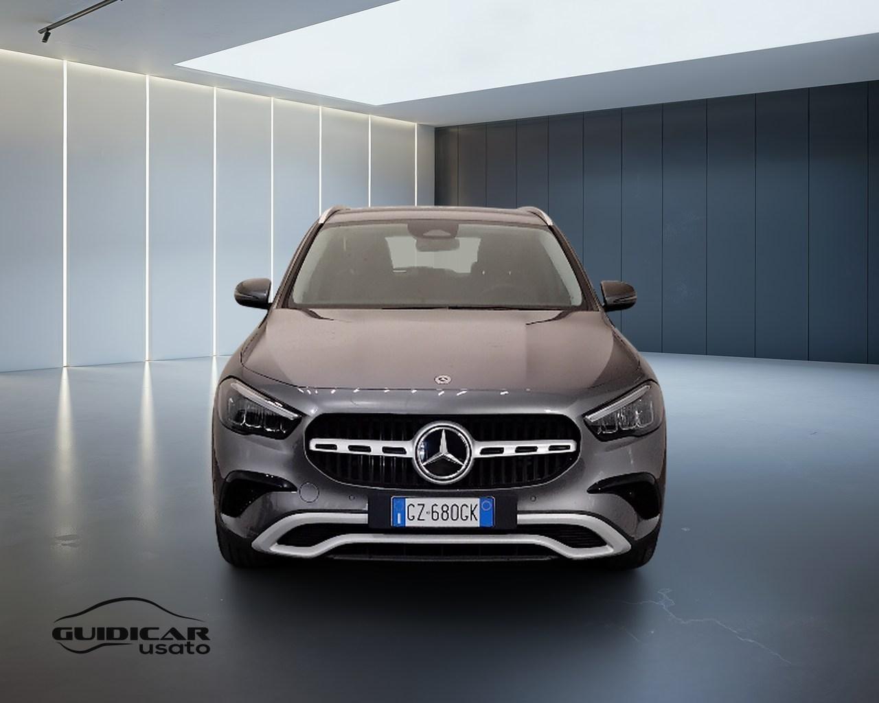 Mercedes-Benz GLA-H247 2023 - GLA 180 d Advanced auto