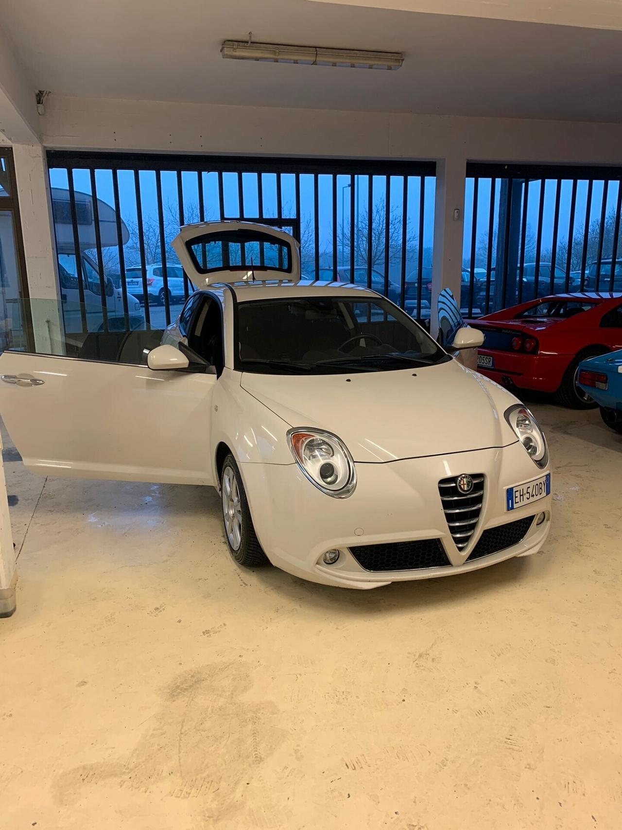 Alfa Romeo MiTo Tdi neo patentati 97000 km-anno 2011-completamente tagliandata-full optional 8 cerchi in lega