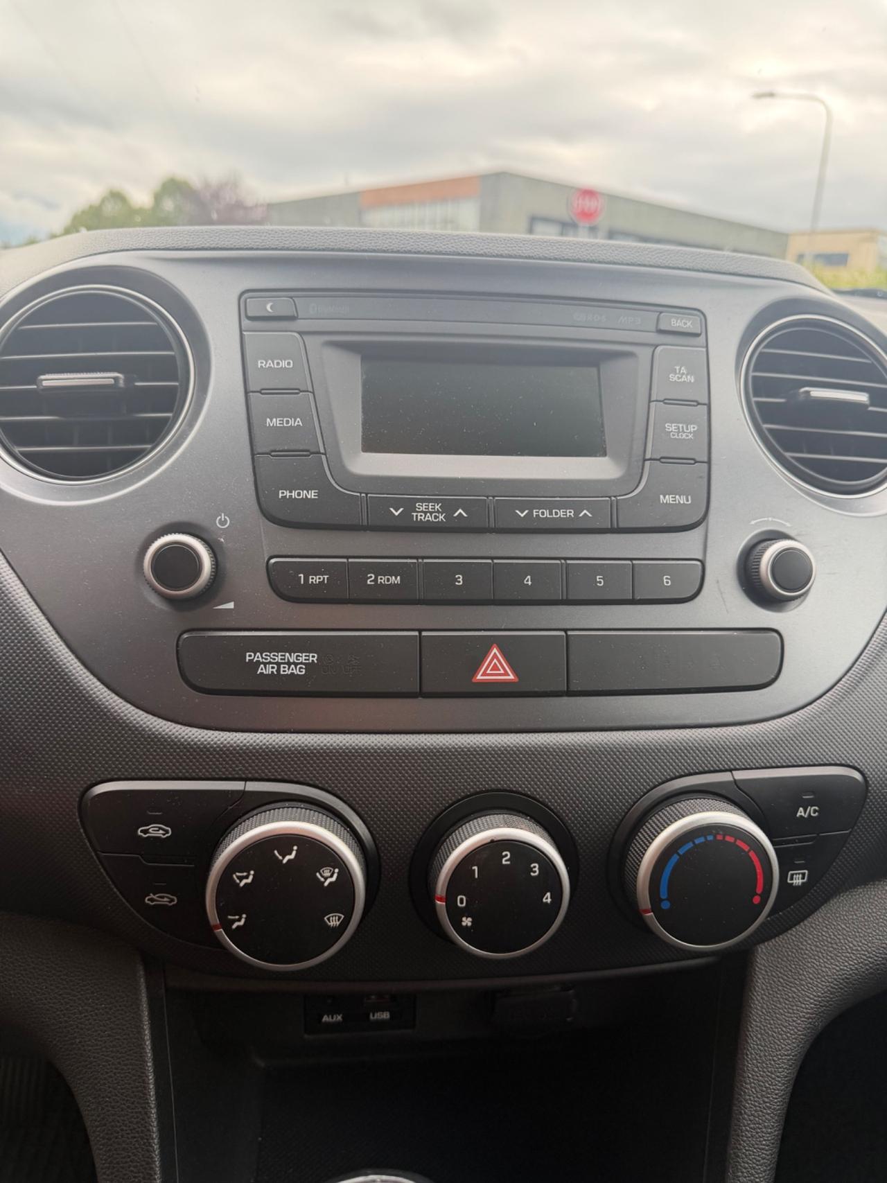 Hyundai i10 1.0 LPGI Econext Login