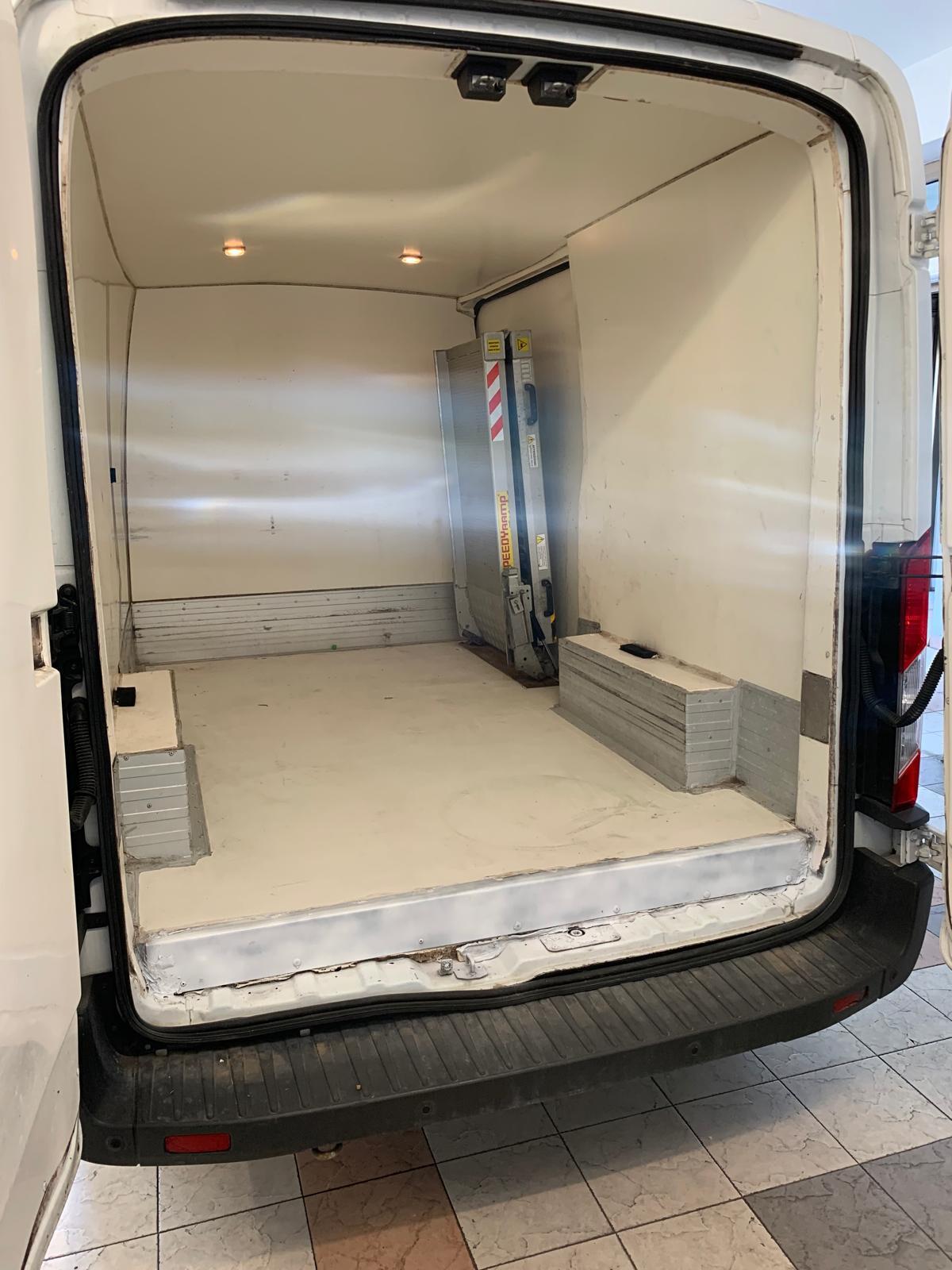 FORD TRANSIT FURGONE ISOTERMICO