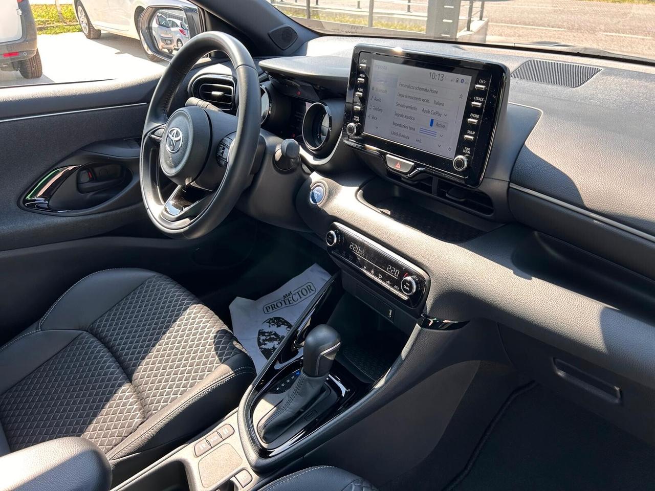 Toyota Yaris 1.5 Hybrid 5 porte Lounge