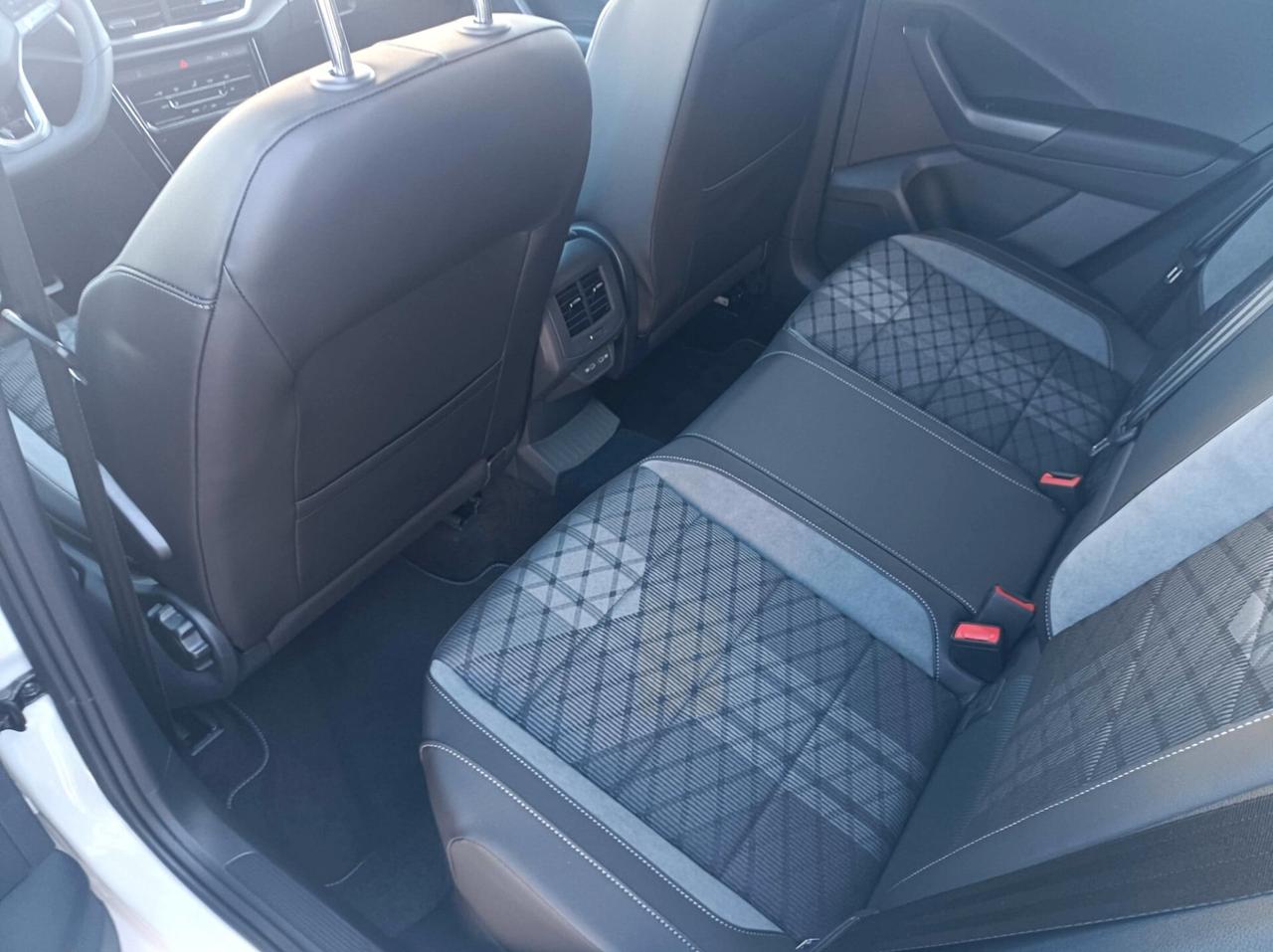 Volkswagen T-Roc 1.0 TSI R-Line