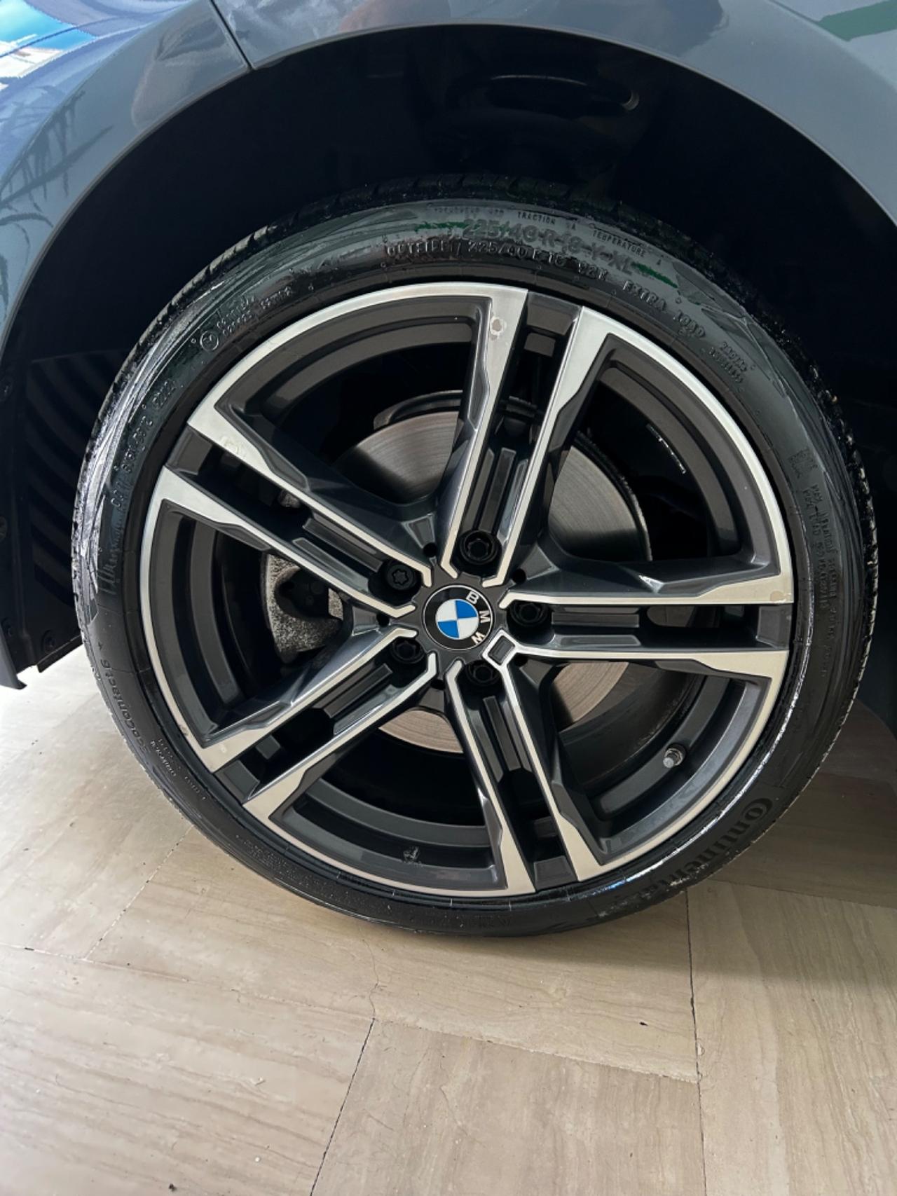 Bmw 116 116d 5p. Business Advantage