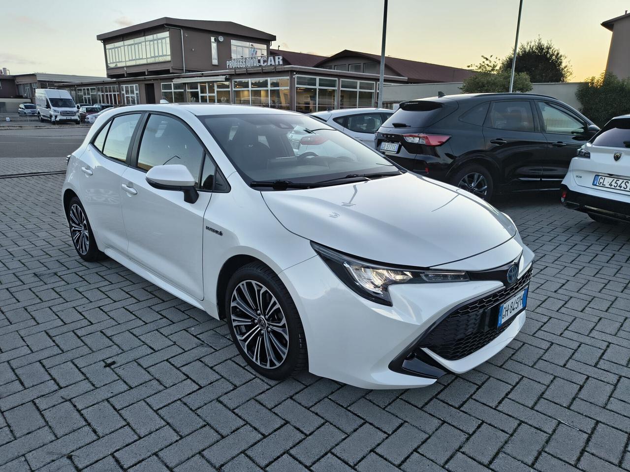 Toyota Corolla 2.0 Hybrid **PREZZO PROMO**