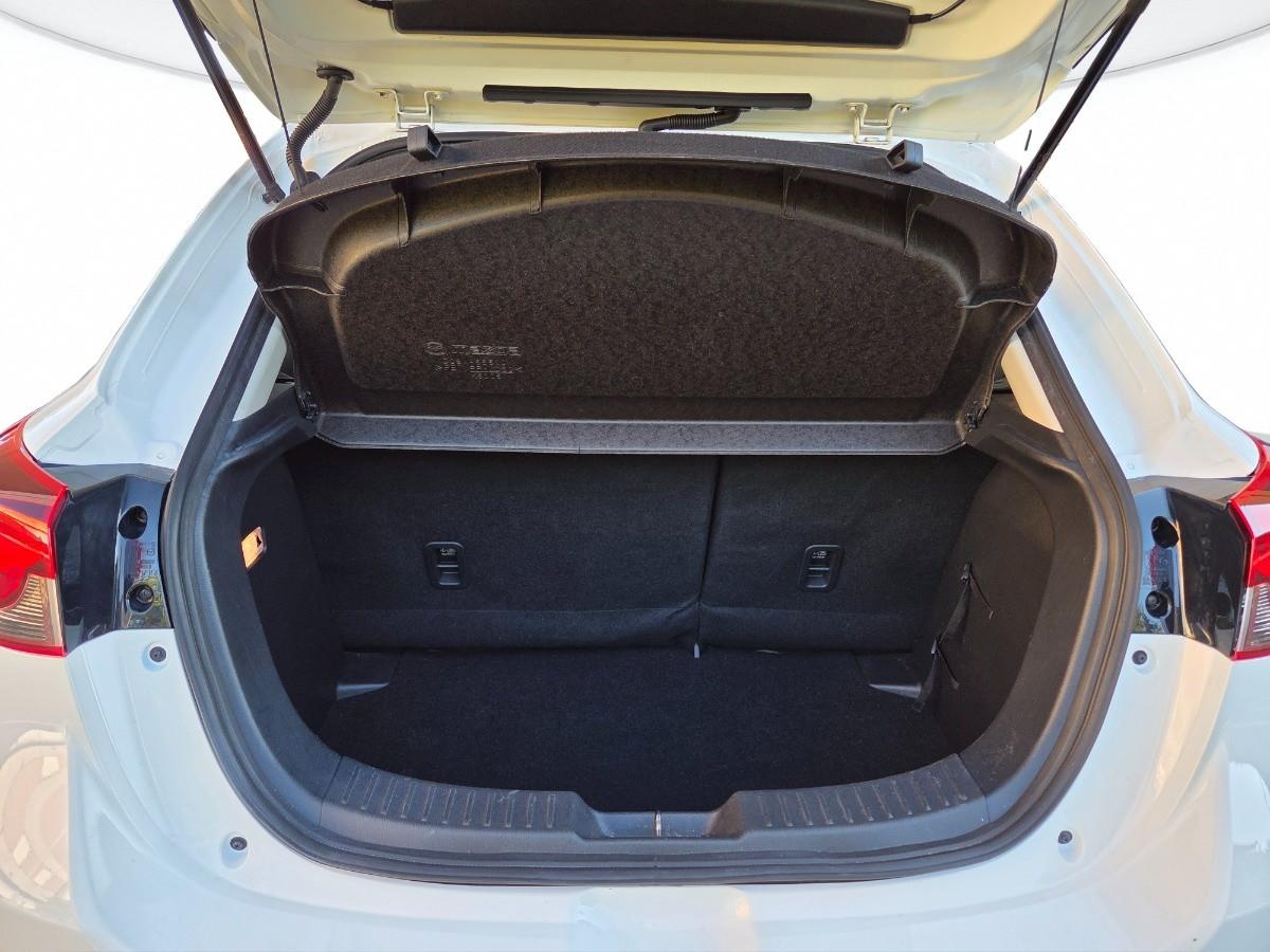 MAZDA 2 1.5 Evolve navi Design Pack 75cv