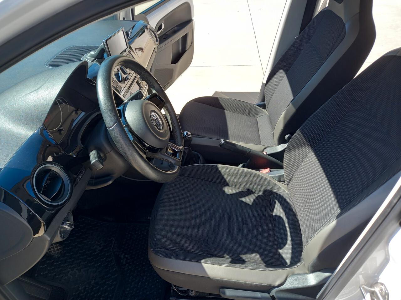 Volkswagen up! 1.0 75 CV 5p. high