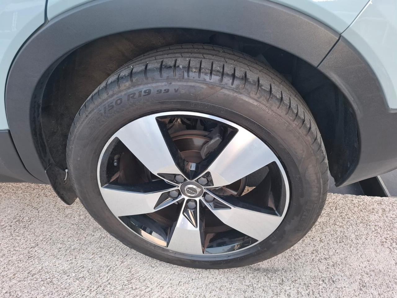 VOLVO XC40 2.0 D3 150 CV MOMENTUN GEARTRONIC
