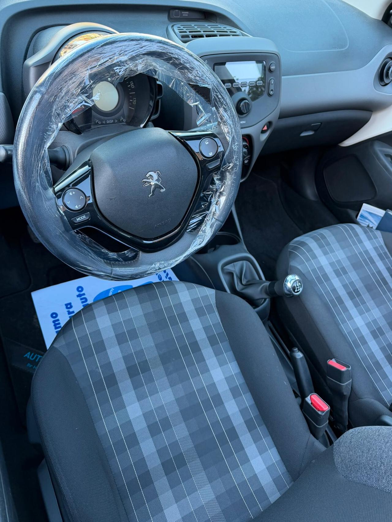 Peugeot 108 VTi 72 5 porte Allure