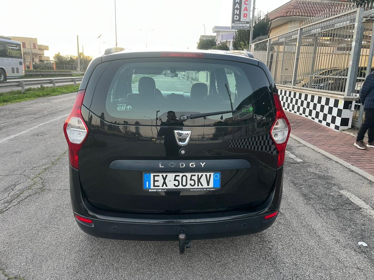 Dacia Lodgy 1.5 dCi Lauréate Gancio traino Unipro 2014