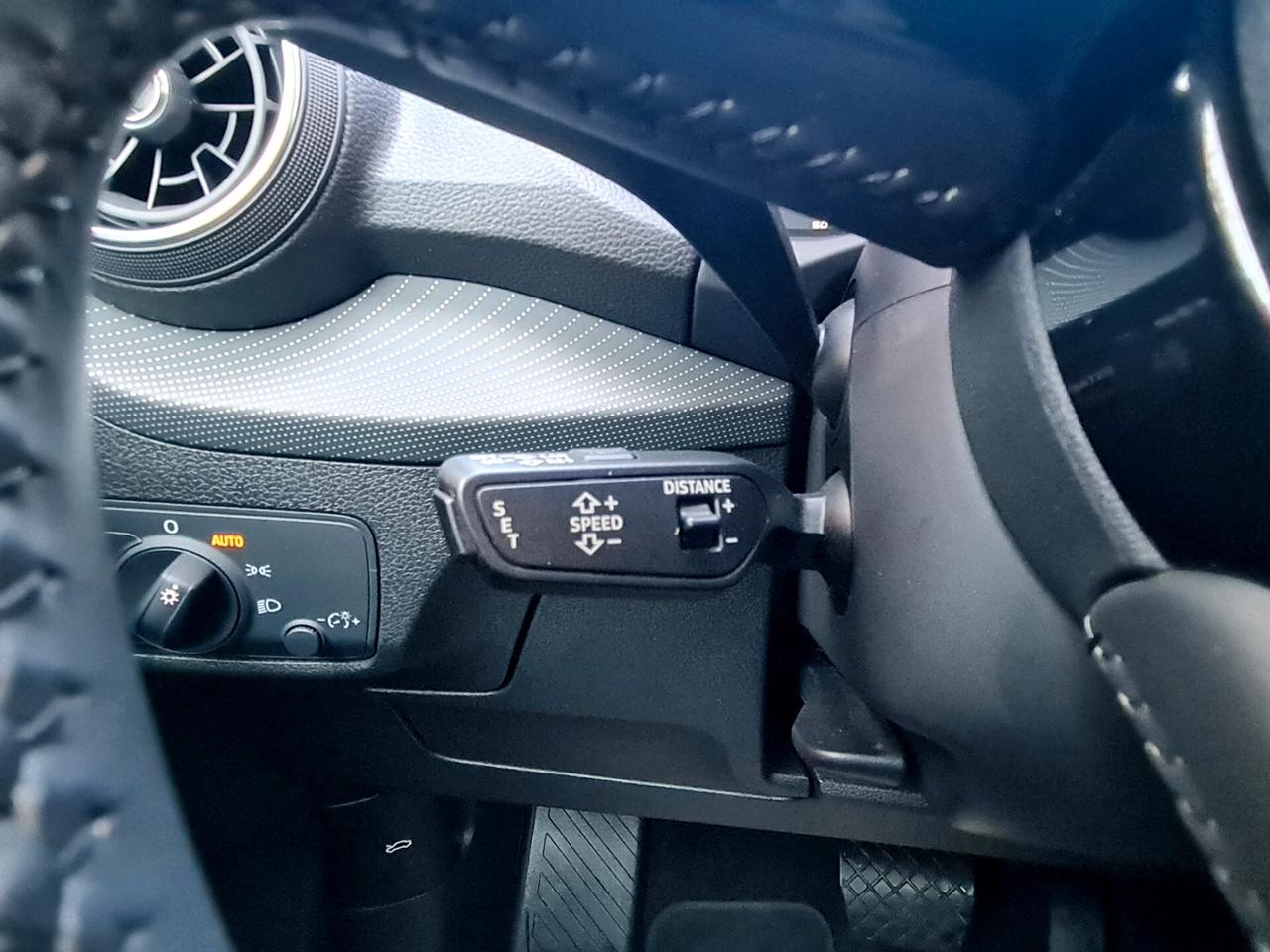 Audi Q2 1.0 TFSI S tronic Design Tetto Apribile