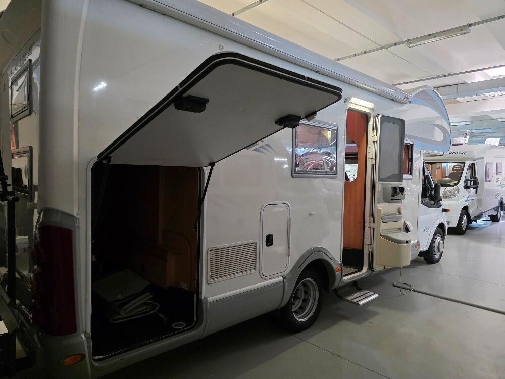 CAMPER LAIKA X 700