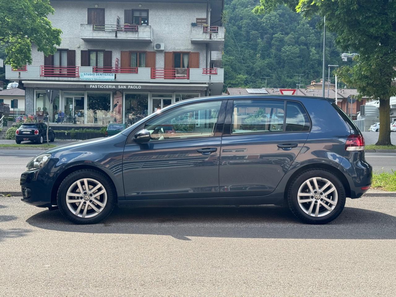 Volkswagen Golf 1.6 TDI DPF 5p. Highline