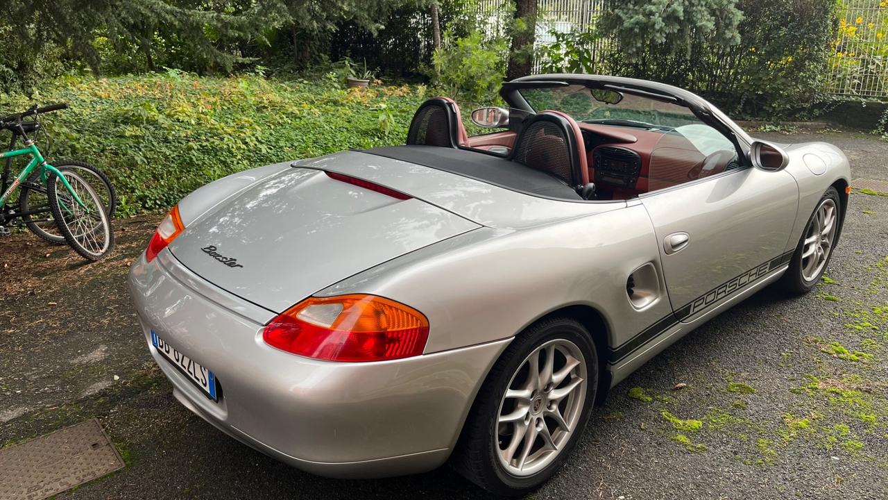 Porsche Boxster 2.5i 24V cat