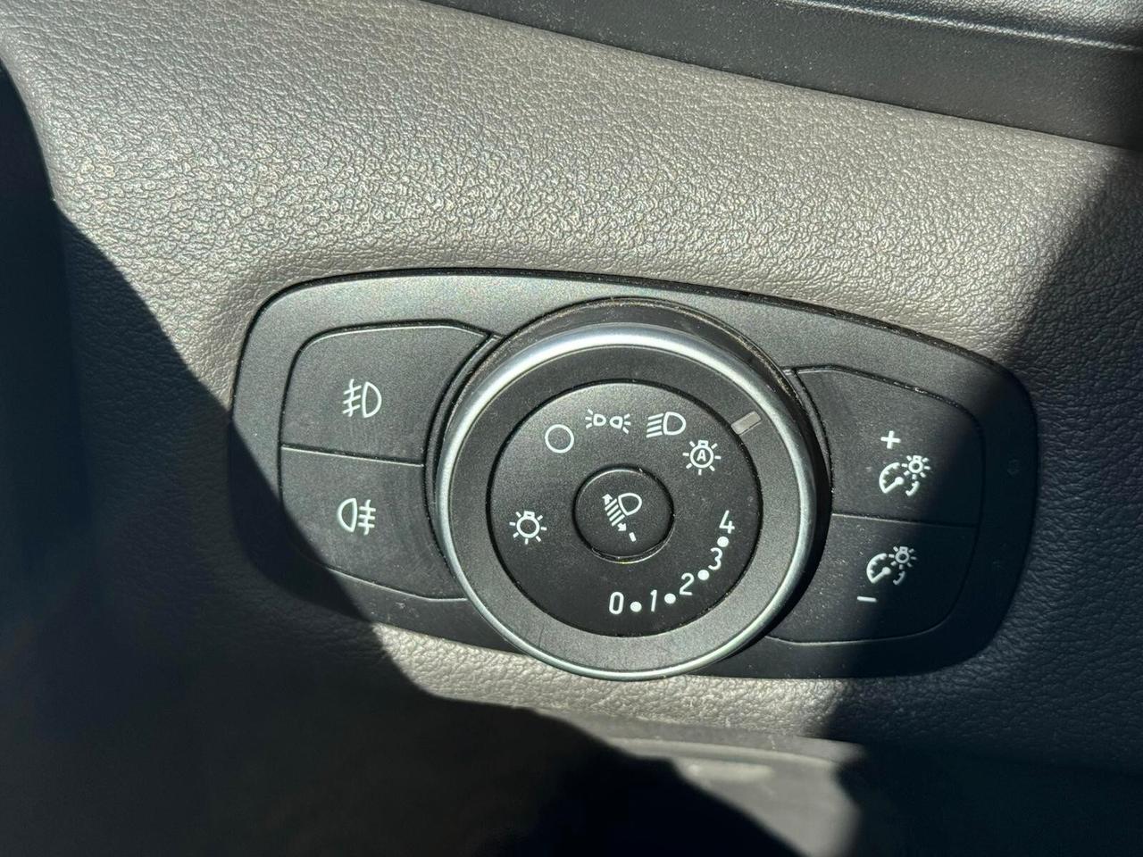 Ford Transit Custom 300 2.0 EcoBlue Hybrid 130 PL Furgone Trend