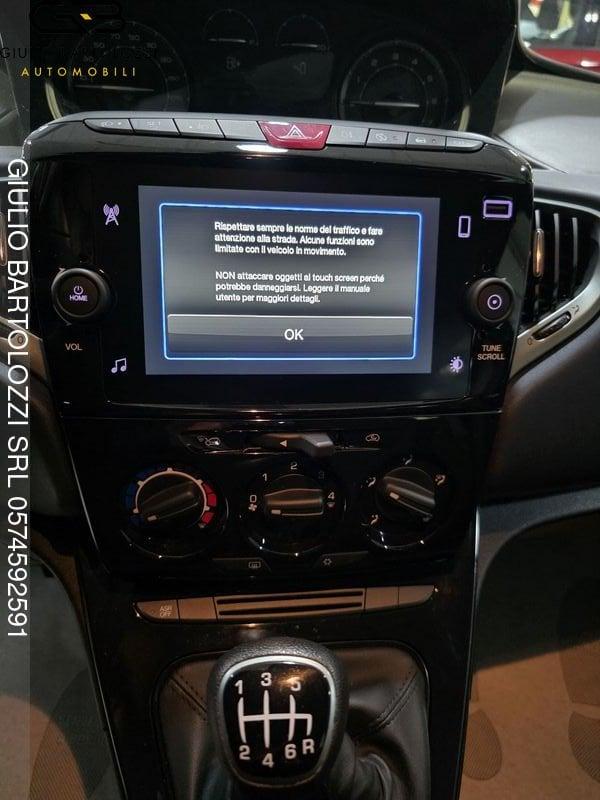 Lancia Ypsilon Ypsilon 1.0 FireFly 5 porte S&S Hybrid Platino