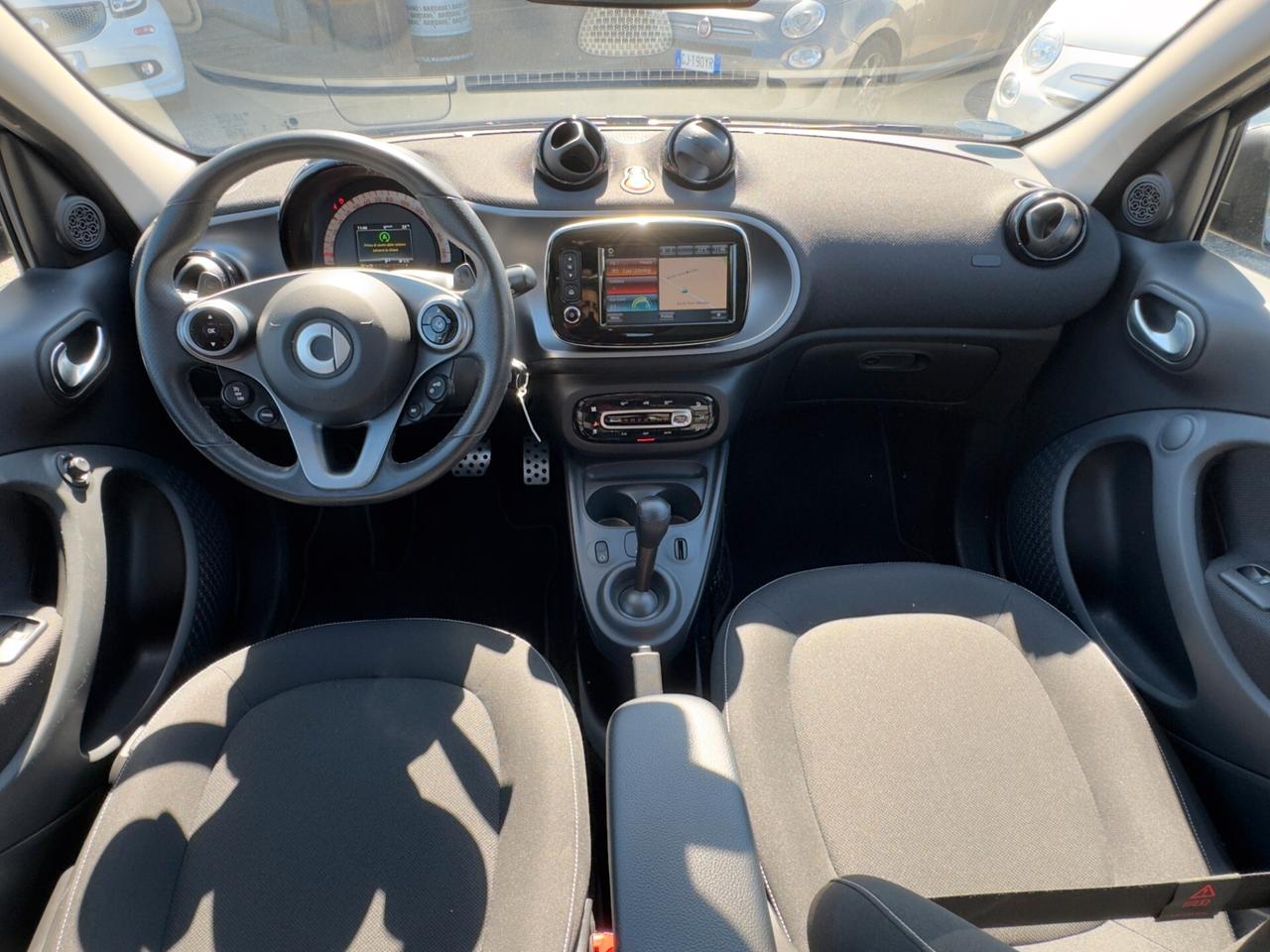 Smart ForFour 90CV TURBO SPORT LED NAVI KAMERA TETTO FULL!!