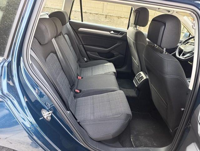VOLKSWAGEN Passat Variant 2.0 TDI 122CV EVO DSG Business LED Navi ACC