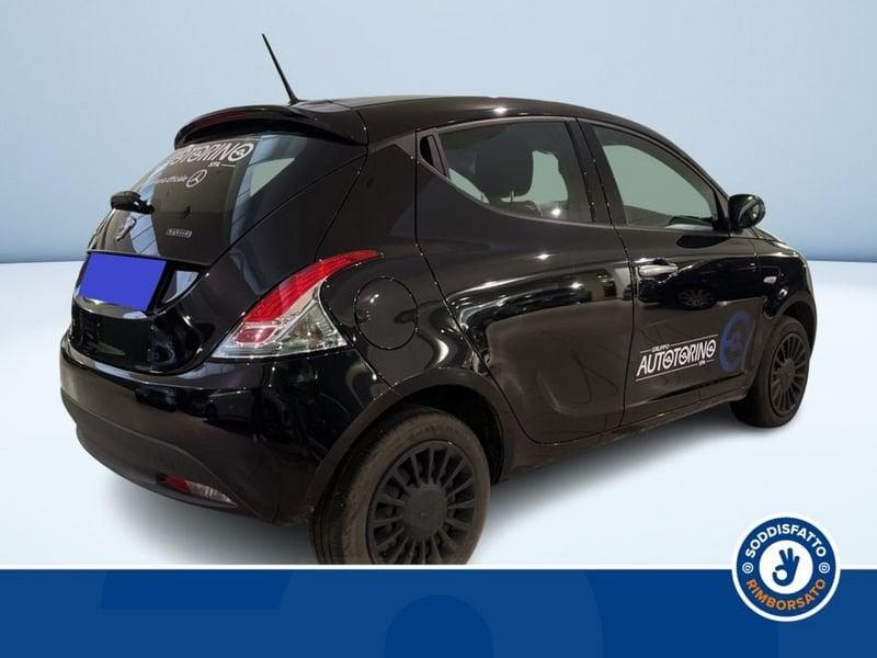 Lancia Ypsilon MY23 1.0 FIREFLY 70 CVSTART&STOP HYBRID SILVER