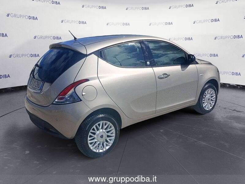 Lancia Ypsilon III 2011 Benzina 0.9 t.air Gold ecochic metano 80cv E5+