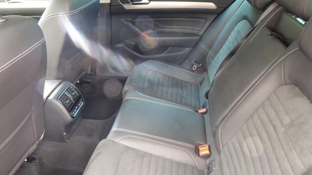 VOLKSWAGEN Passat Variant 2.0 TDI SCR 190 CV DSG Highline BMT