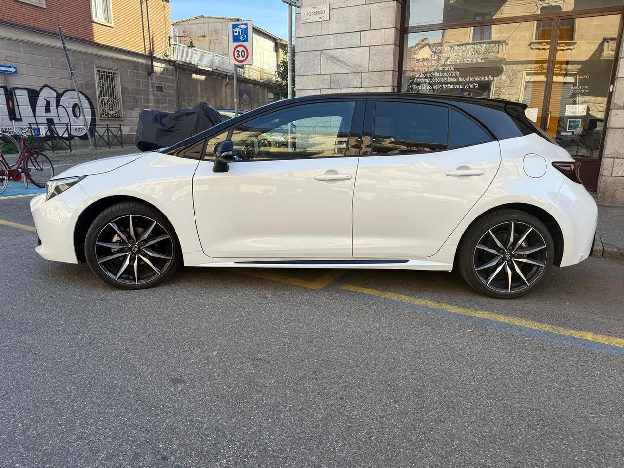 Toyota Corolla GR Sport 1.8 HEV #5650