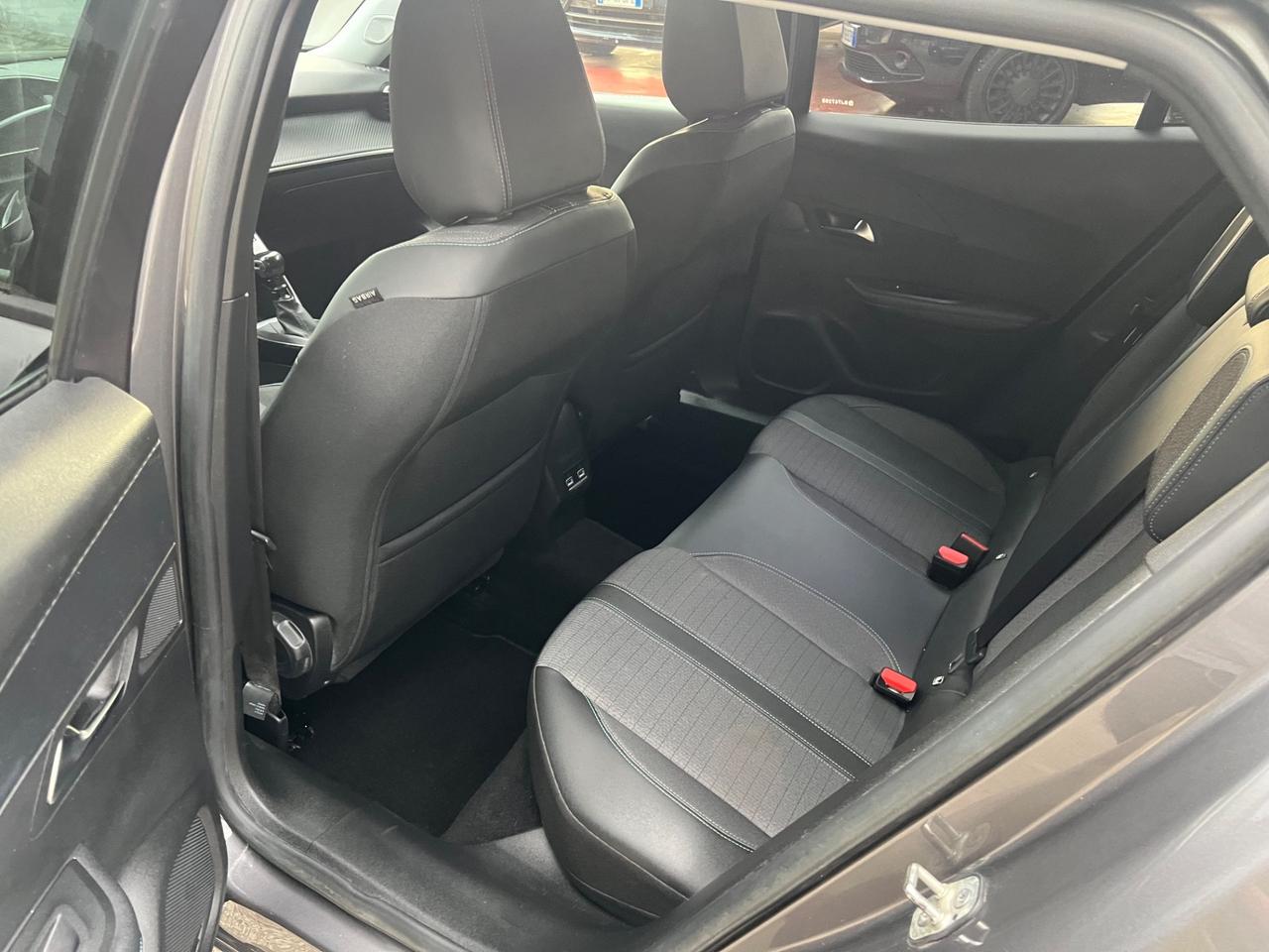 Peugeot 2008 1.5 BlueHDi 110 S&S Allure Pack 2022
