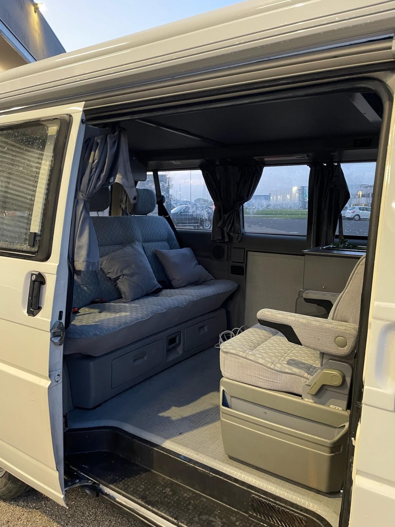 VOLKSWAGHEN T4 CALIFORNIA CAMPER PURO 6 POSTI