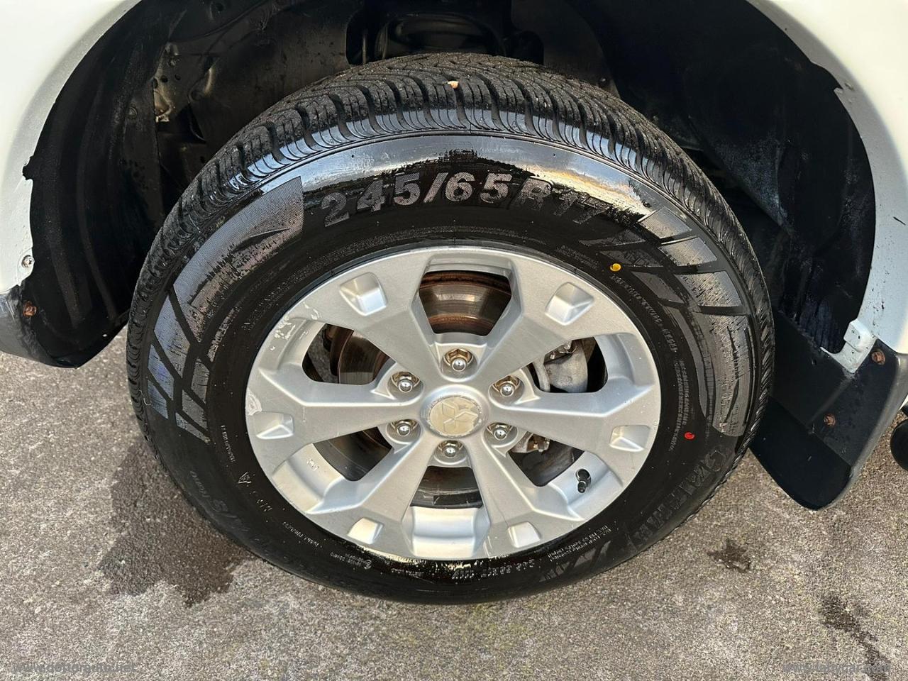 MITSUBISHI L200 2.5 DI-D/178CV DC Intense Plus