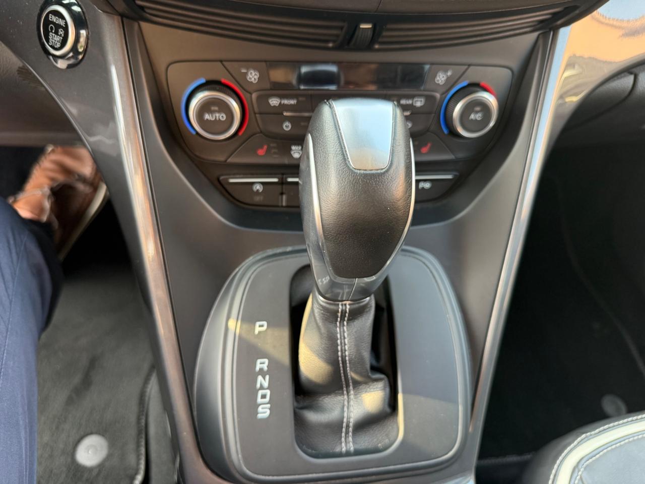 Ford Kuga 2.0 TDCI 180 CV S&S 4WD Powershift Vignale